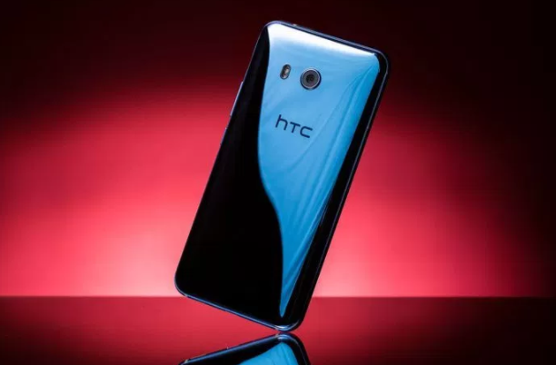 HTC U11 Plus (2)