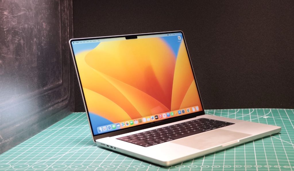 Macbook Pro 2024 Review carlyn madeleine