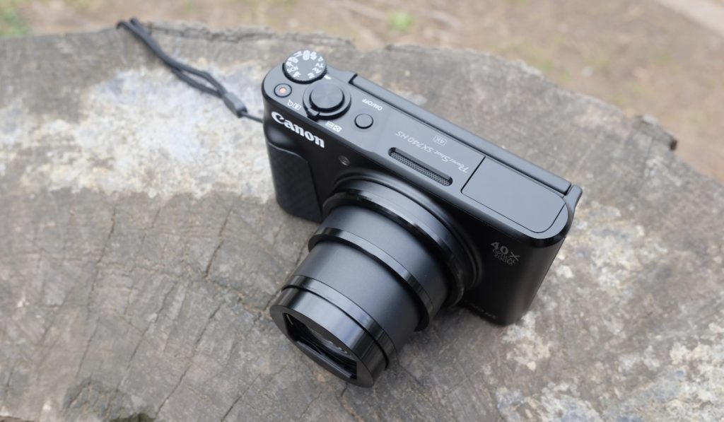 Canon SX740